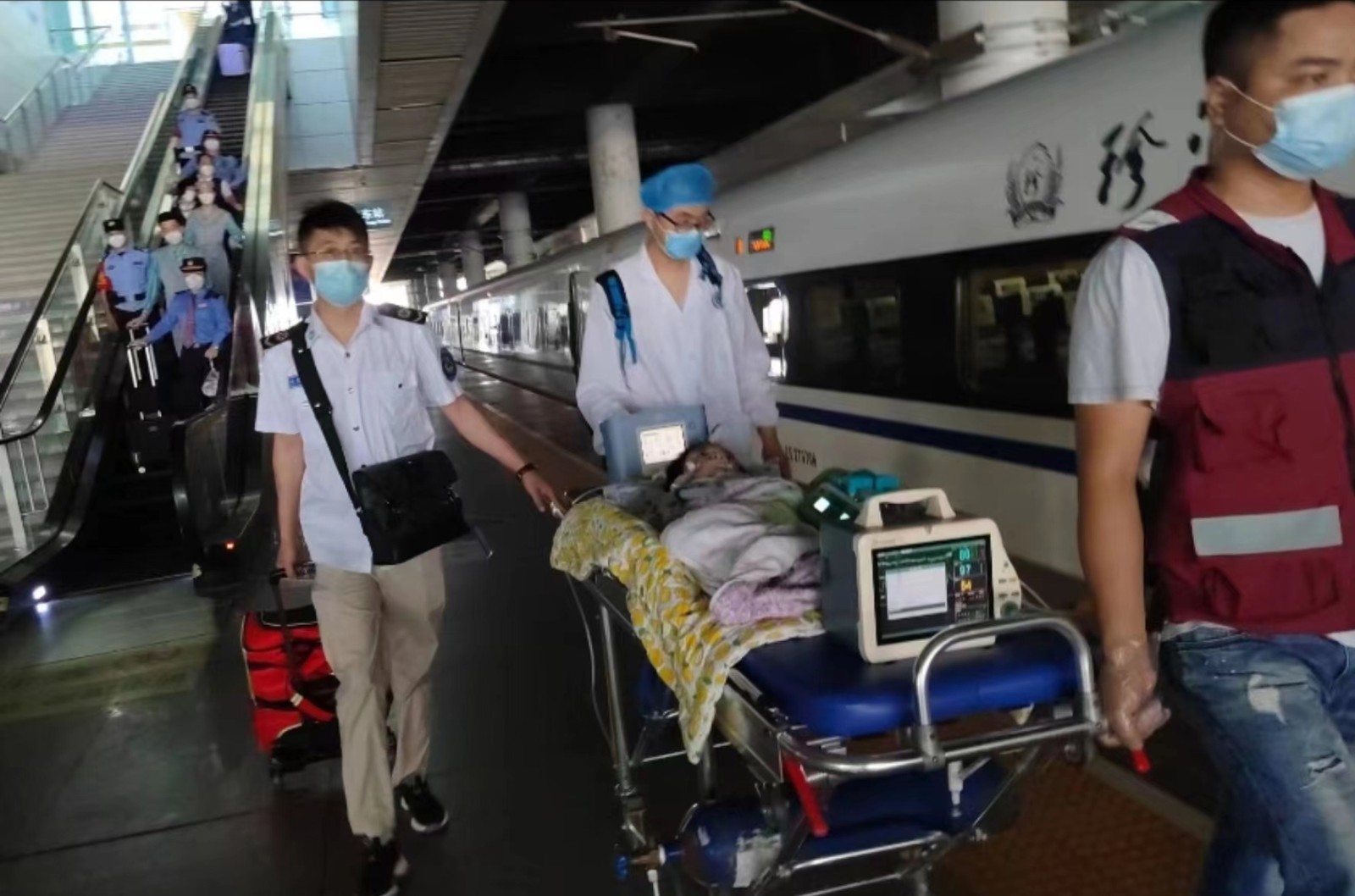 灌南县高铁转运公司