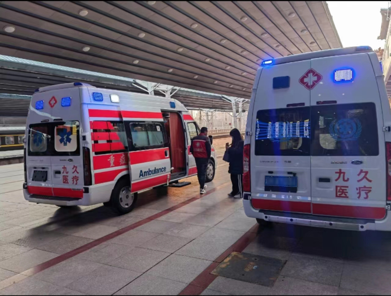 灌南县救护车长途转运